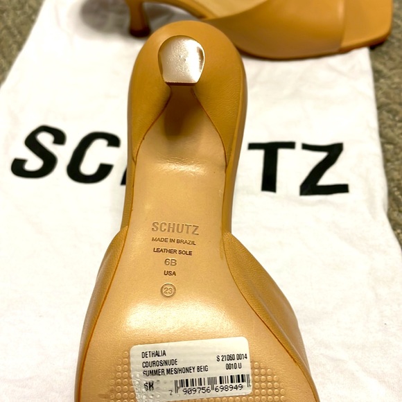 NWT SCHUTZ SIZE 6B NUDE LOW HEELED MULES - Picture 5 of 5